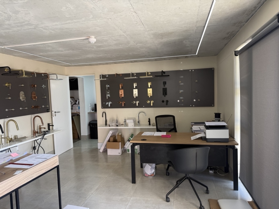To Let Commercial Property for Rent in Firgrove Western Cape